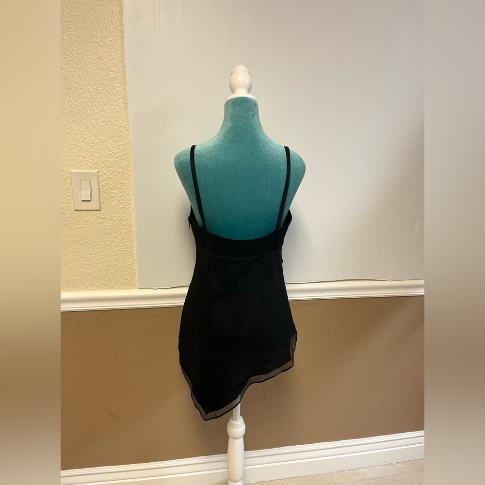Laundry by Shelli Segal 100% Silk Black Handkerchief Hem Cami Top Size M - Picture 2 of 9